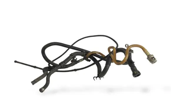BMW 5 E60 E61 Fuel line pipe 7793331 13537793331 7796797