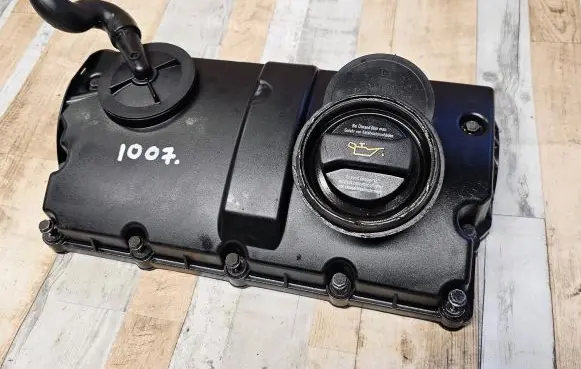Seat Alhambra (Mk1) Rocker cam cover 038103475Q