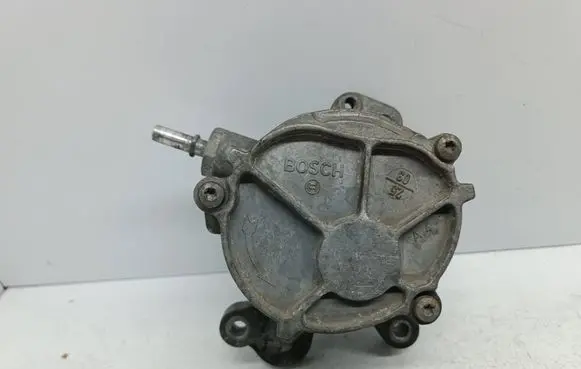 Ford Focus C-MAX Vacuum pump D1651a 1209M
