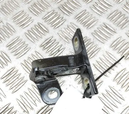 Tesla Model Y Rear door lower hinge 149749400C