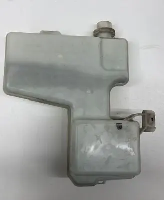 Opel Vivaro Windshield washer fluid reservoir/tank 289105241R