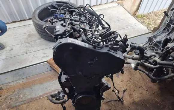 Audi Q5 SQ5 Engine DET