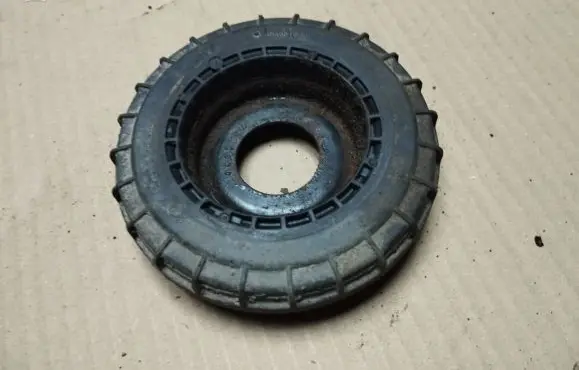 Honda Civic Front coil spring rubber mount 