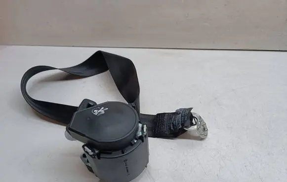 Audi A5 8T 8F Rear seatbelt 8T0857805C