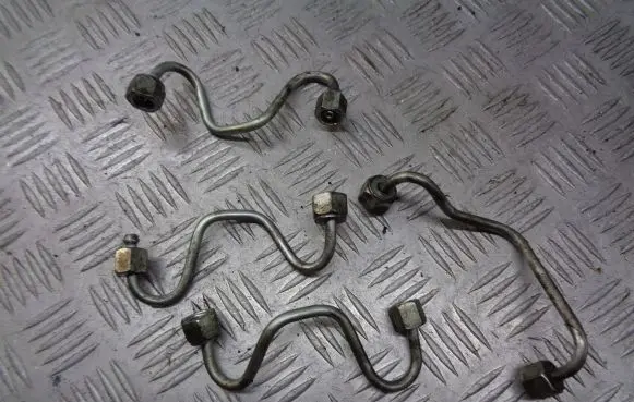 Renault Laguna III Fuel line pipe