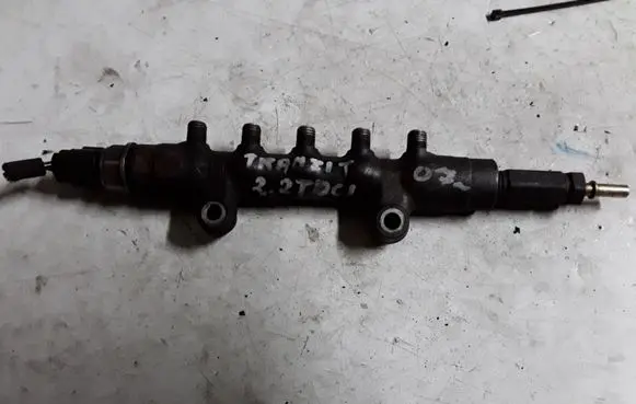 Ford Transit Fuel main line pipe 95PP0501 06116096907