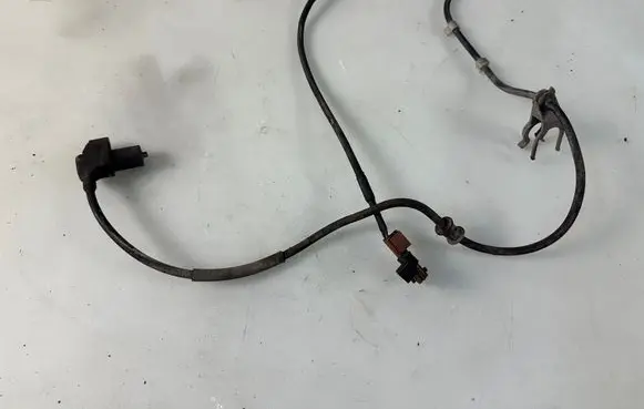 Saab 9-3 Ver1 ABS brake wheel speed sensor 0265006331