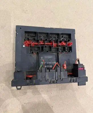 Volkswagen PASSAT B6 Comfort/convenience module 3C0937049AD 28068687 H52S2002