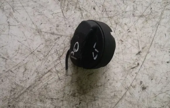 Volkswagen Cross Polo Fuel tank filler cap 