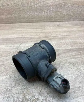 Audi 100 S4 C4 Mass air flow meter 0281002180