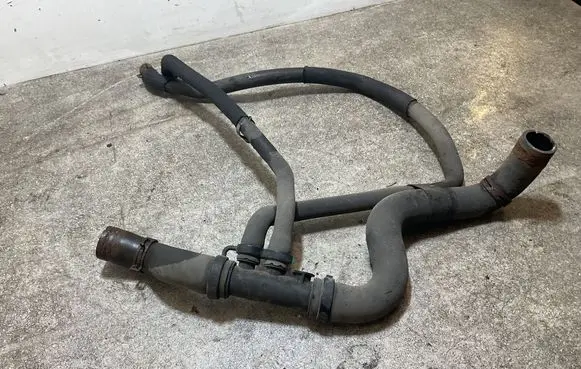 Opel Movano B Engine coolant pipe/hose