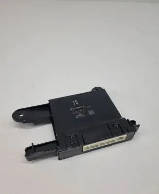 Toyota RAV 4 (XA50) Air conditioning/heating control unit 8865042810 2774008511