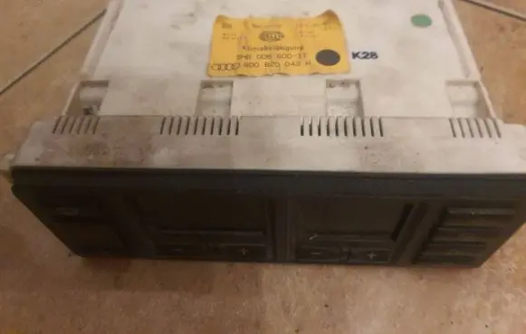 Audi A4 S4 B5 8D Climate control unit 8D0820043H 5HB00650011