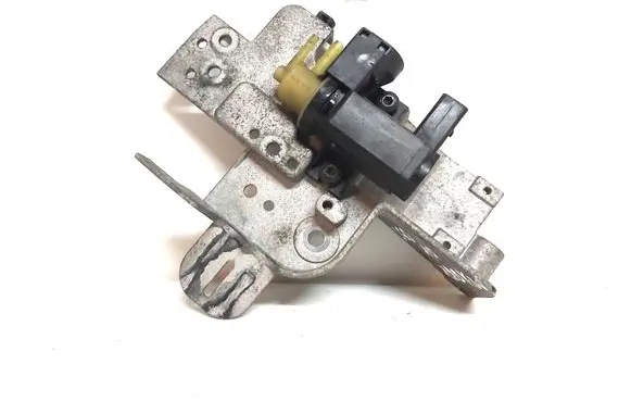 Volvo S60 Turbo solenoid valve 31293964