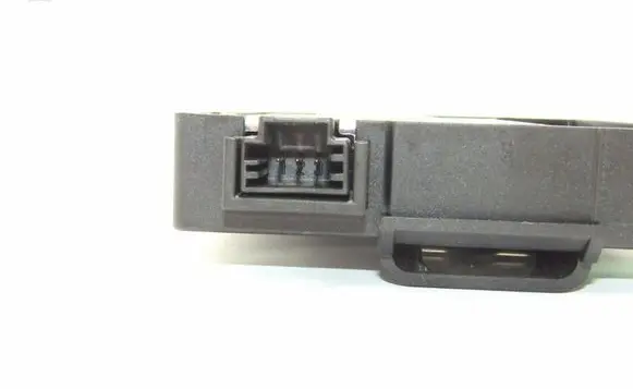 Mercedes-Benz B W245 Aerial antenna amplifier A1698200475