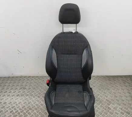 Peugeot 2008 I Front driver seat 1608106680 1608319980