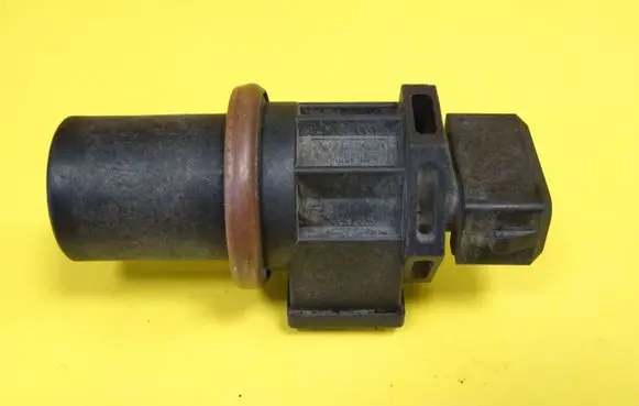 Volkswagen Golf II Speed sensor (speedometer sensor) 357919149