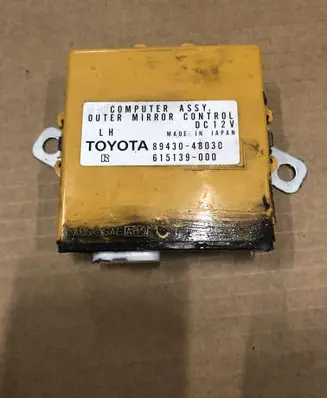 Lexus RX 330 - 350 - 400H Wing mirror control module 8943048030 615139000