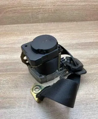 Mercedes-Benz S W220 Rear seatbelt 2208601385