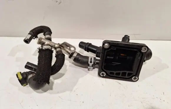 Renault Austral Thermostat housing 110611151R