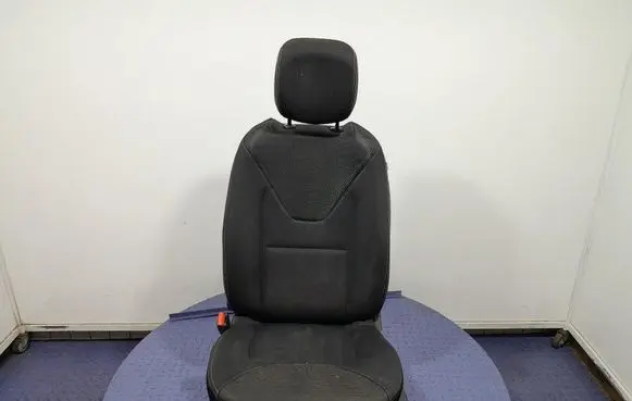 Renault Clio I Front driver seat 