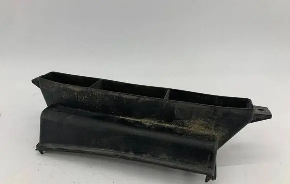 Volkswagen Touran I Air intake duct part 8L0805971A