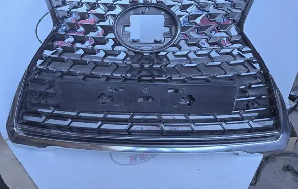 Lexus UX Front grill 5315576070 5310176220
