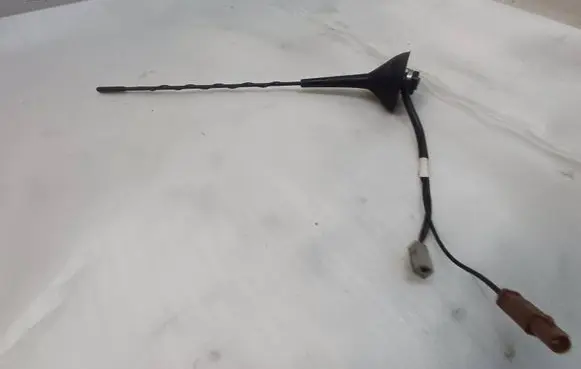 Nissan X-Trail T32 Aerial GPS antenna 22B34CB0A