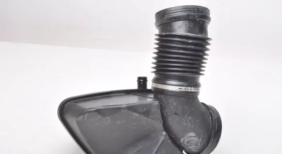 BMW 5 G60 G61 Intake resonator 72515756