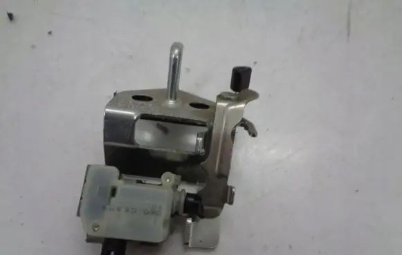 Skoda Octavia Mk2 (1Z) Tailgate/trunk/boot lock/catch/latch 1Z9827511C