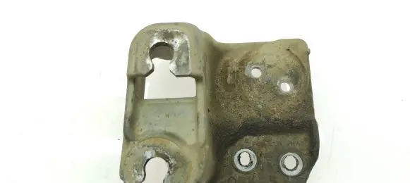 Subaru Legacy Gearbox mounting bracket