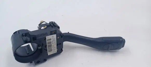 Volkswagen PASSAT B5 Indicator stalk 8L0953513J