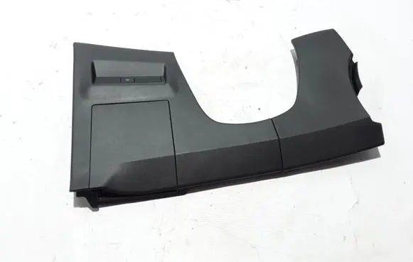 Renault Captur II Panel trim 689212623R