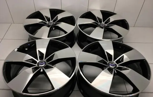 Volvo XC40 R19 alloy rim 