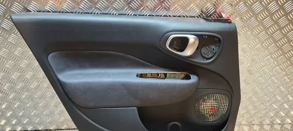 Fiat 500L Front door card panel trim S26337458 735596729