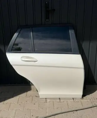Mercedes-Benz C AMG W204 Rear door A2047302400