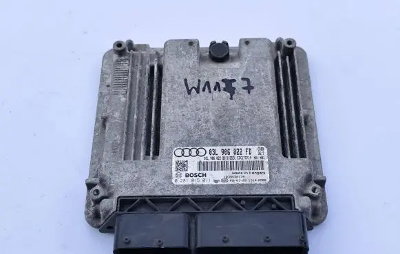 Audi A3 S3 8V Engine control unit/module 03L906022FD 0281015011 03L906022BQ