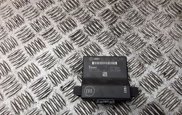 Volkswagen Golf V Gateway control module 1K0907530F