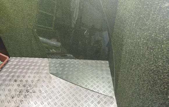 Mercedes-Benz Citan II Front door window glass four-door E243R000929