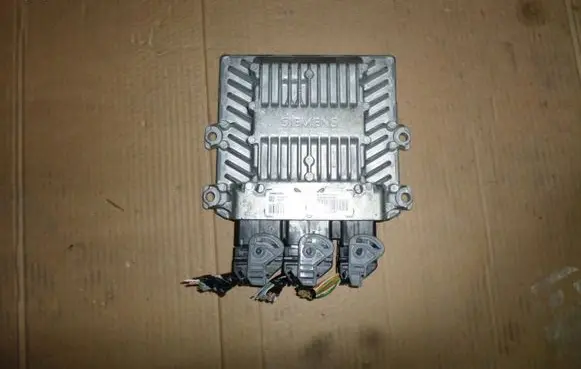 Citroen C5 Engine control unit/module ECU