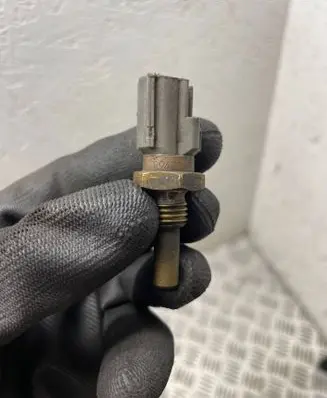 Toyota Avensis T220 Coolant temperature sensor 8942235010