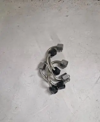 Citroen C5 Fuel injector supply line/pipe 