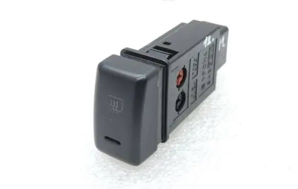 Isuzu Trooper Windscreen/window heater switch 8970853822 97085382 1240559