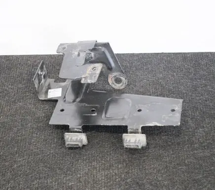 Volkswagen Amarok Other engine bay part 2H0129456D 2H0131563A