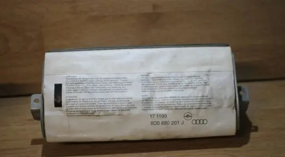 Audi A4 S4 B5 8D Passenger airbag 8D0880201J 002EF0BBVA25