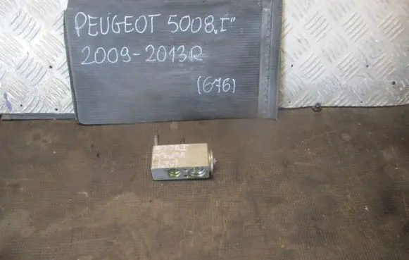 Peugeot 5008 Air conditioning (A/C) expansion valve 52387190