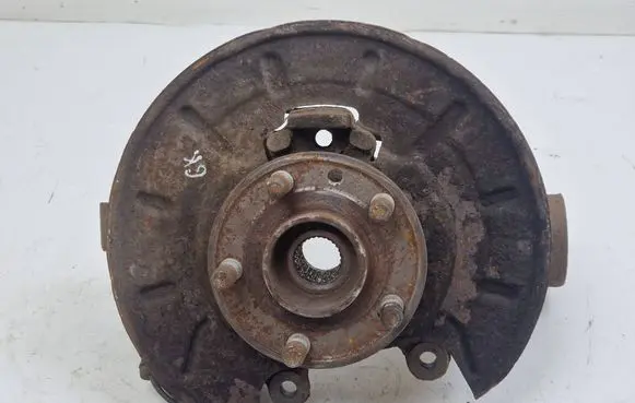 Land Rover Freelander 2 - LR2 Rear wheel hub