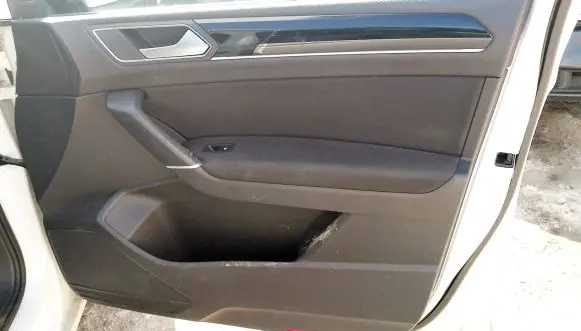 Volkswagen Touran III Sliding door card 