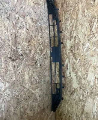Ford Focus Front bumper lower grill JX7B17K945A1