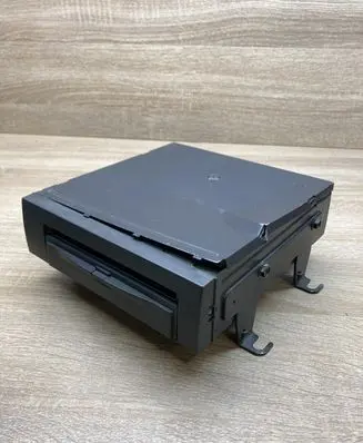 Volvo XC90 CD/DVD changer 8633680